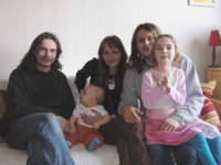 18.2.2007 - Na návštěvě u Lidušky - Ruth má 1 rok a Valda 6