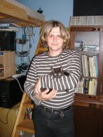 6.10.2007 Šolmes ve své Třískárně se svým novým kotětem jménem Čmunda Čvančara