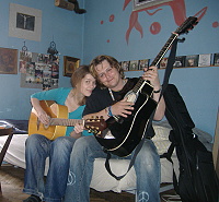 1.4.2011 - Martinka se Šolmes pilně zkoušejí na své vystoupení v rámci koncertu pro Lídu