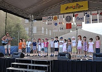 26.5.2011 - Šolmesův hudební kroužek z MŠ Přetlucké vystoupil na Bambiriádě