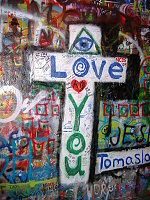8.12.2011 - Lennonova zeď